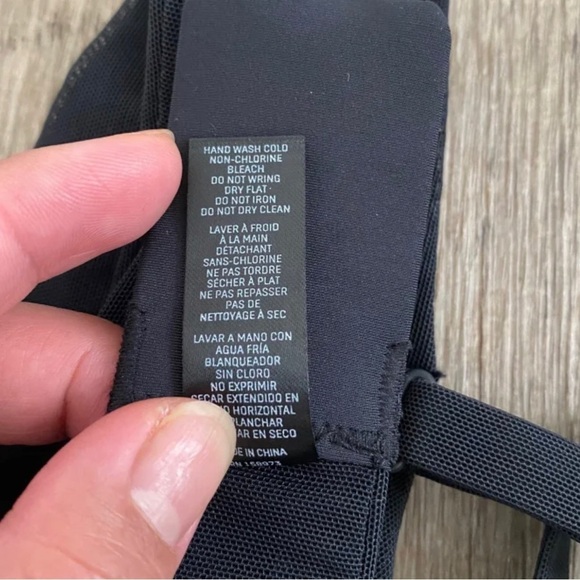 Skims Bras Mesh underwire 2way 38B Black onyx BR-UND-0031 NWT - Picture 3 of 6